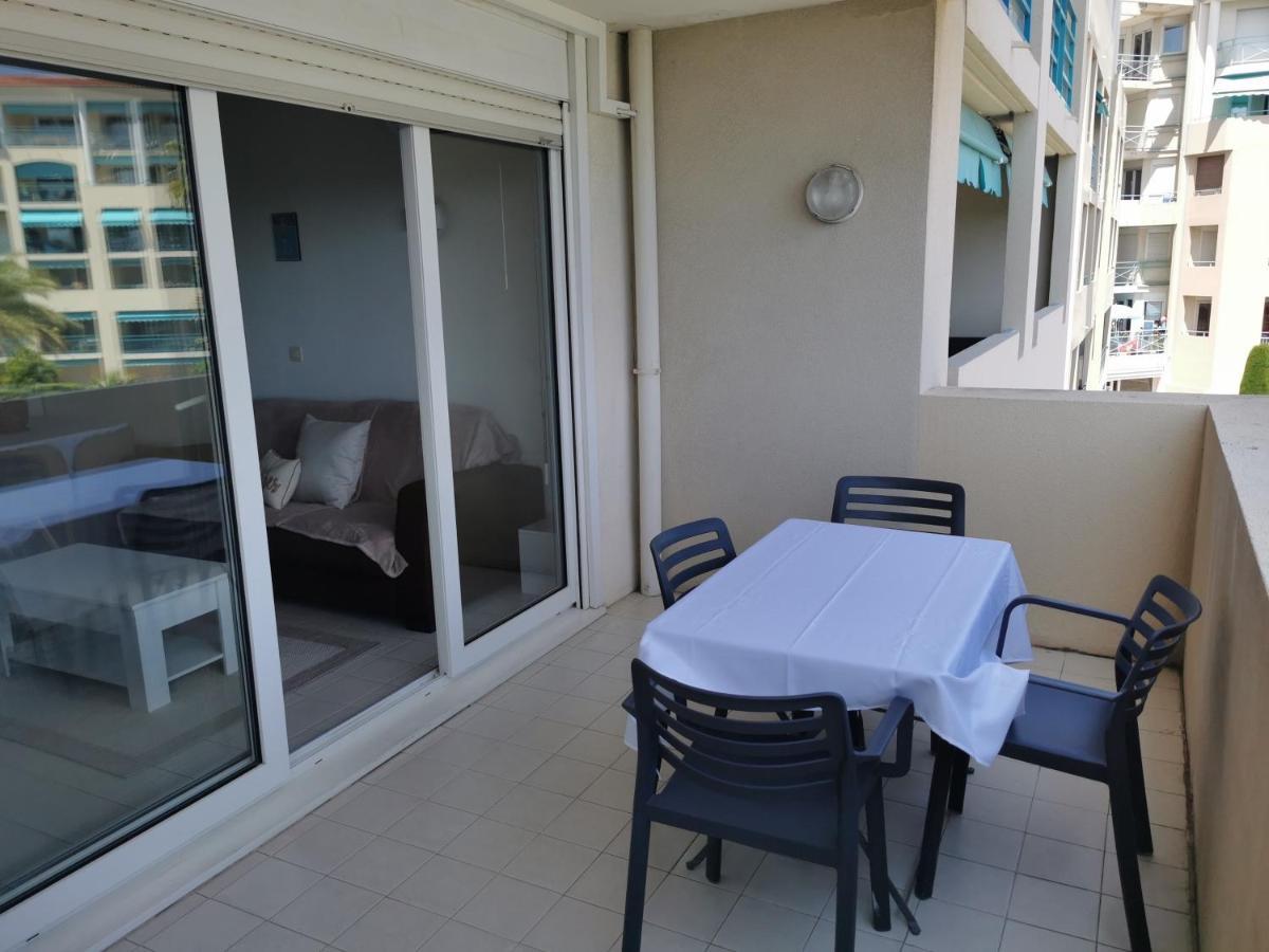 Antibes Les Pins 2 Pieces Vue Mer Piscine Parking Διαμέρισμα Εξωτερικό φωτογραφία